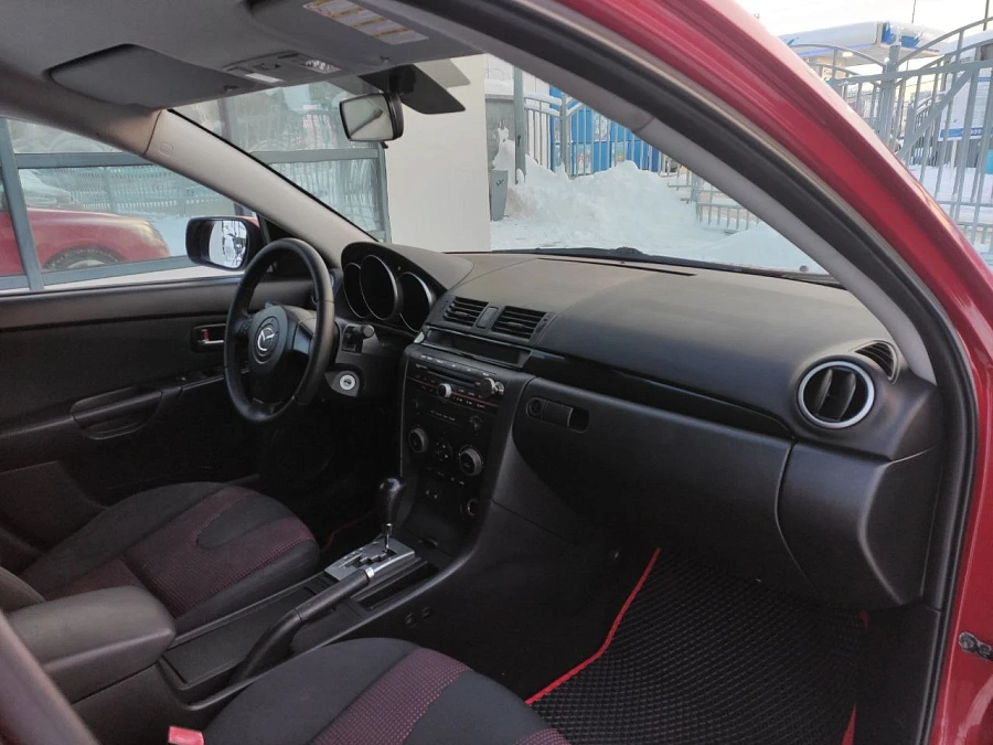 Mazda 3, 2006г., передний привод, автомат