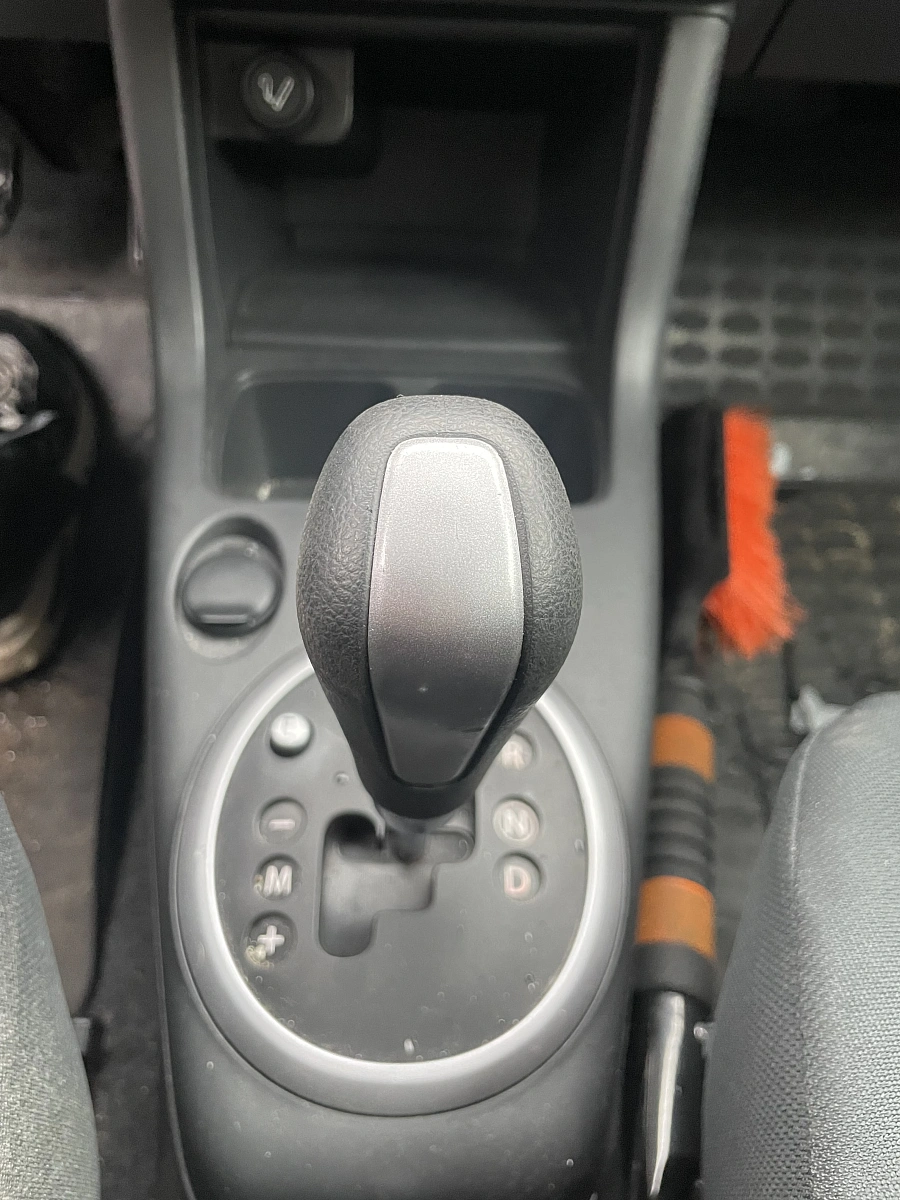 Suzuki Swift, 2007г., передний привод, робот