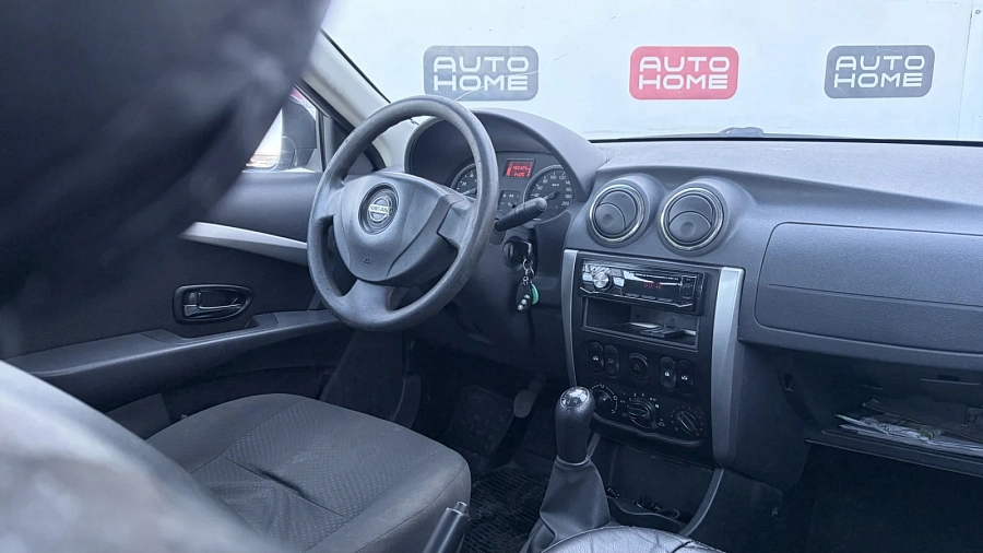 Nissan Almera, 2015г., передний привод, механика