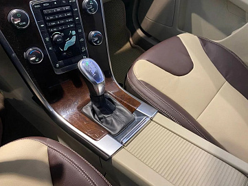Volvo , 2012г., передний привод, автомат