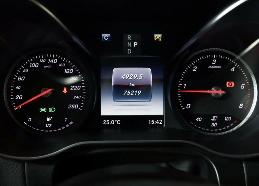 Mercedes-Benz GLC, 2016г., полный привод, автомат