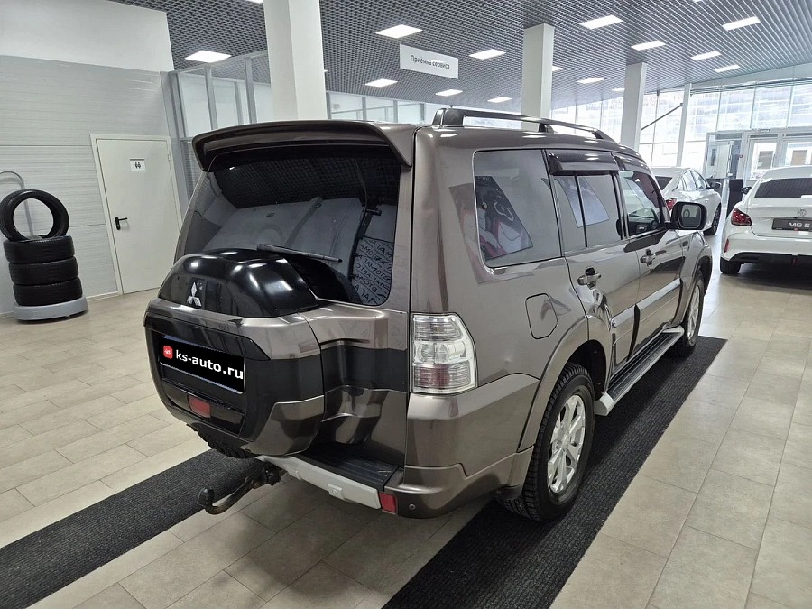 Mitsubishi Pajero, 2015г., полный привод, автомат