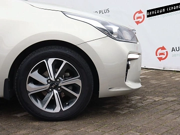 Kia Rio, 2018г, передний привод, автомат