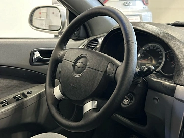 Chevrolet Lacetti, 2006г, передний привод, механика