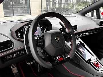 Lamborghini Huracán, 2022г, полный привод, робот