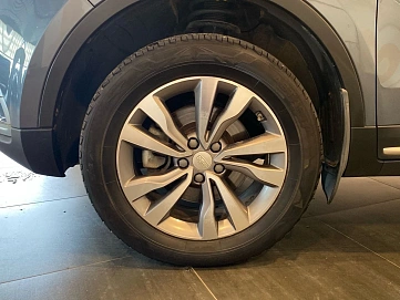 Geely Atlas, 2019г, передний привод, автомат
