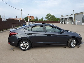 Hyundai Elantra, 2020г, передний привод, автомат