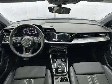 Audi A3, 2021г, передний привод, автомат