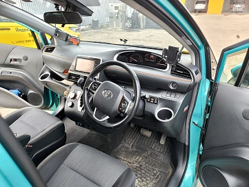 Toyota Sienta, 2018г, передний привод, вариатор