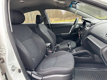 Kia Rio, 2015г, передний привод, механика
