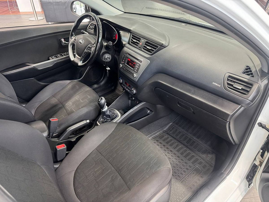 Kia Rio, 2015г., передний привод, механика