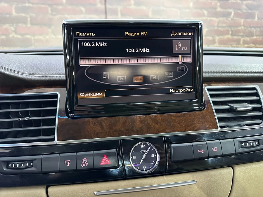 Audi A8, 2011г., полный привод, автомат
