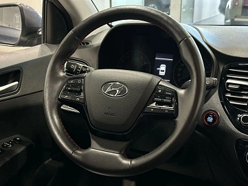 Hyundai Solaris, 2021г, передний привод, автомат