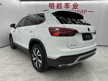 Volkswagen Tayron, 2022г, передний привод, робот