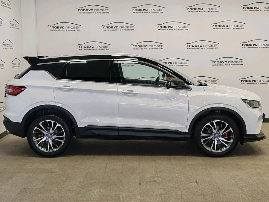 Geely Coolray, 2022г., передний привод, робот