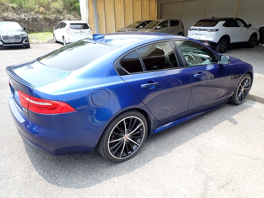 Jaguar XE, 2016г., полный привод, автомат