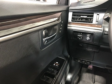 Lexus ES, 2014г, передний привод, автомат