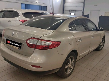 Renault Fluence, 2010г, передний привод, вариатор