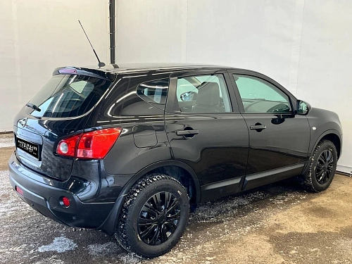Nissan Qashqai, 2008г, передний привод, механика