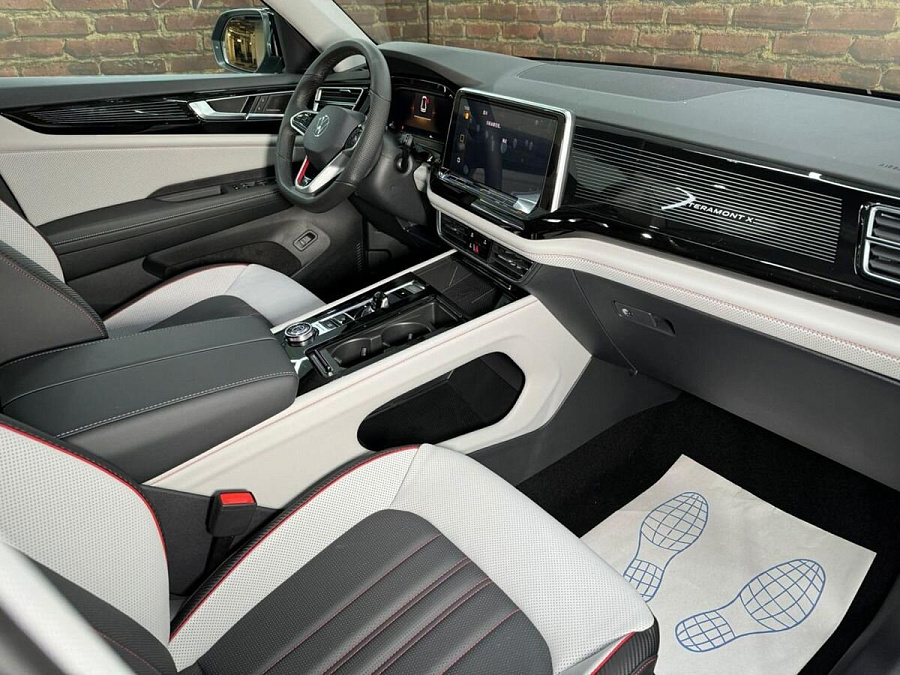 Volkswagen , 2025г., полный привод, робот