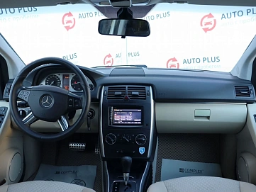 Mercedes-Benz B-Класс, 2011г, передний привод, вариатор