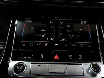 Audi Q8, 2024г, полный привод, автомат