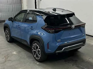 Toyota Yaris Cross, 2022г, полный привод, вариатор