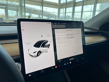 Tesla Model Y, 2021г, полный привод, автомат