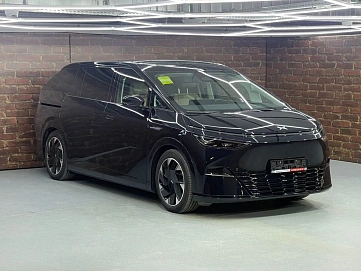Xpeng X9, 2024г, полный привод, автомат