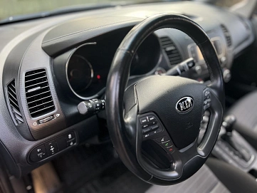 Kia Cerato, 2013г, передний привод, автомат