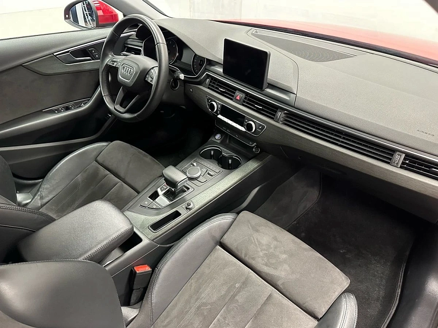 Audi A4, 2019г., передний привод, автомат