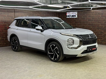 Mitsubishi Outlander, 2023г, полный привод, вариатор