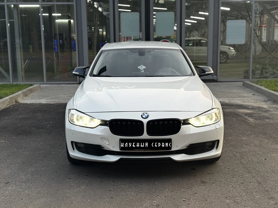 BMW 3 серии, 2012г., задний привод, автомат