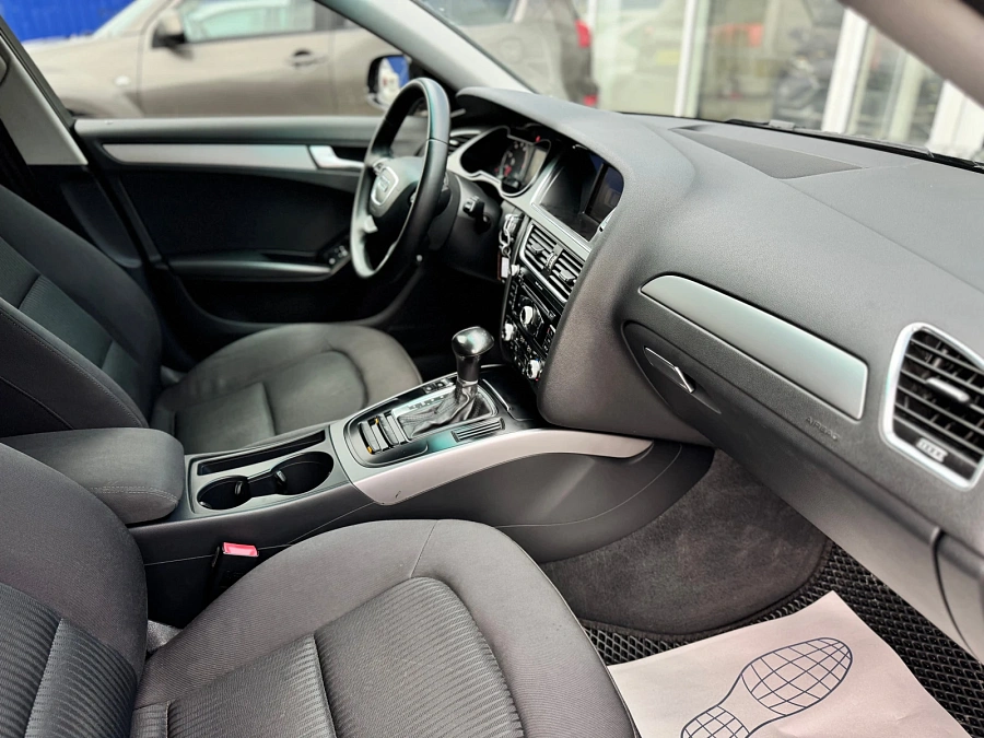 Audi A4, 2012г., передний привод, вариатор