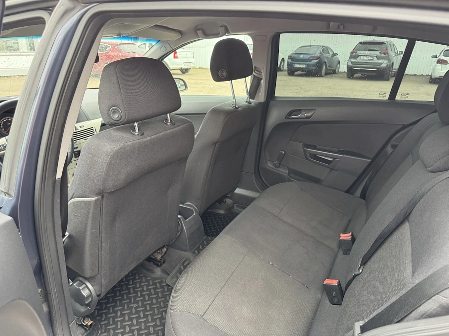 Opel Astra, 2007г., передний привод, робот