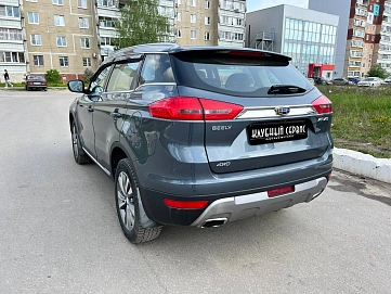 Geely Atlas, 2018г, полный привод, автомат
