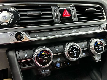 Genesis G70, 2021г, полный привод, автомат