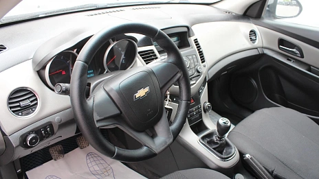 Chevrolet Cruze, 2012г., передний привод, механика