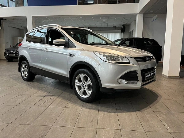 Ford Kuga, 2013г., передний привод, автомат