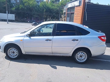 Lada (ВАЗ) Granta, 2014г, передний привод, механика