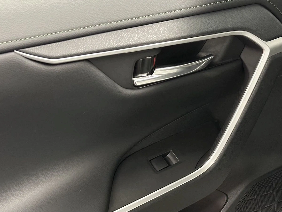 Toyota RAV4, 2025г., полный привод, вариатор