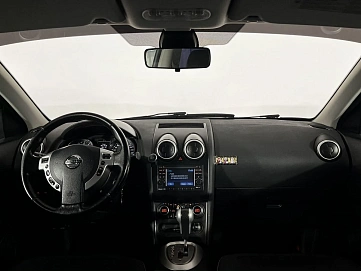 Nissan Qashqai, 2011г, передний привод, вариатор