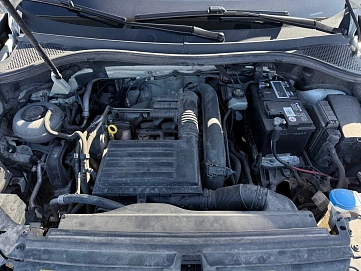 Volkswagen Tiguan, 2021г, полный привод, робот
