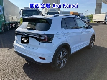 Volkswagen T-Cross, 2022г, передний привод, робот