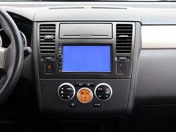 Nissan Tiida, 2008г, передний привод, механика