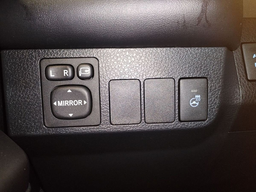 Toyota , 2019г., передний привод, автомат