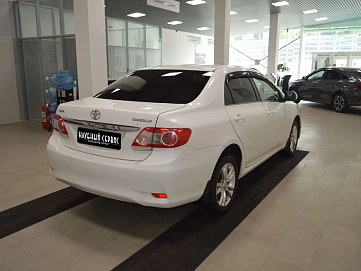 Toyota Corolla, 2012г, передний привод, механика