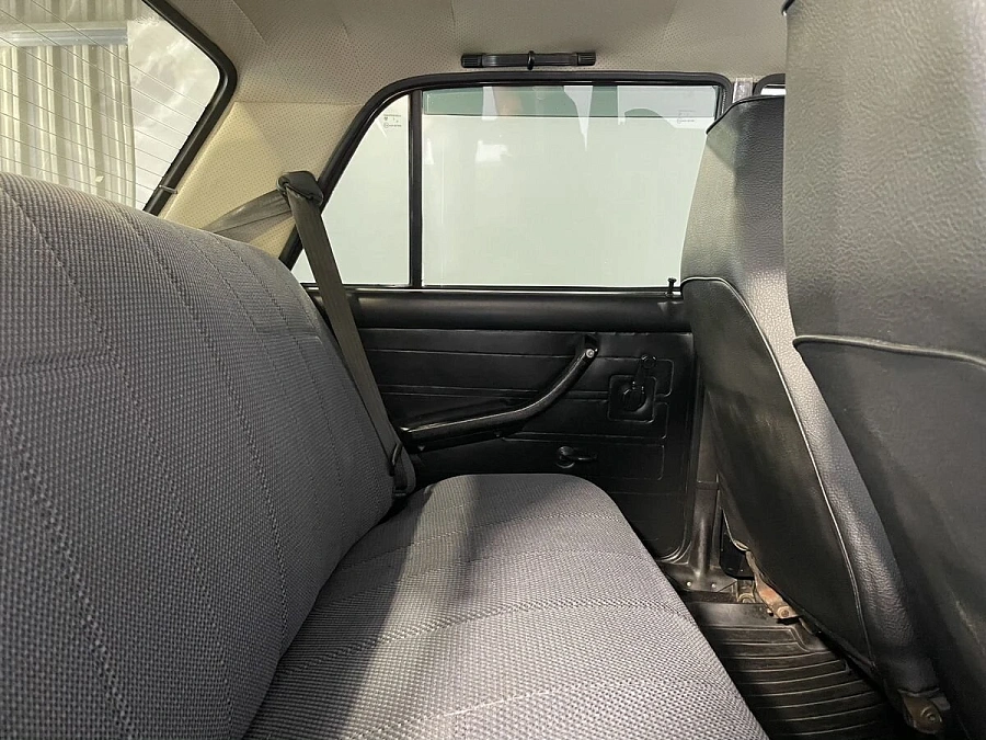 Lada (ВАЗ) 2107, 2006г., задний привод, механика