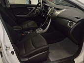 Hyundai Elantra, 2013г., передний привод, автомат