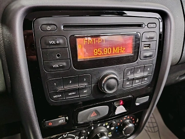 Renault Duster, 2013г, полный привод, механика